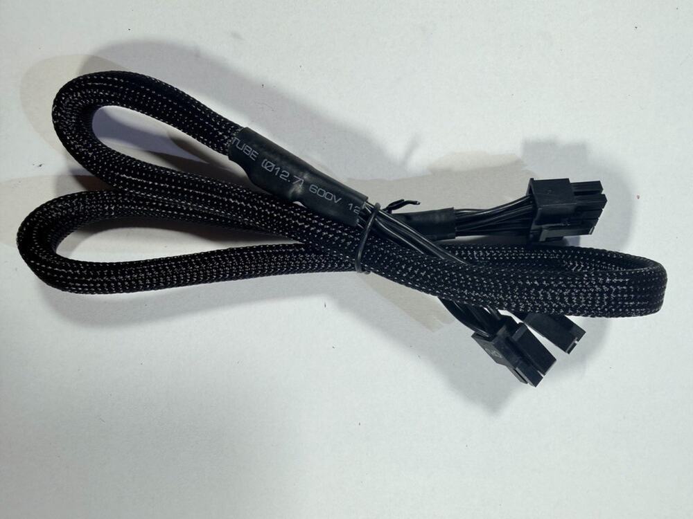 CPU EPS Power Cable 8-Pin to 4+4-Pin Black Sleeved Modular PSU Cable — Single